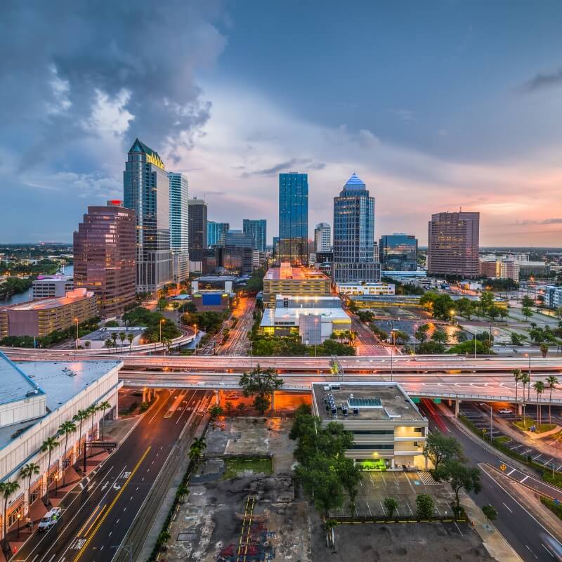 AVENTURA - EL EQUIPO INMOBILIARIO